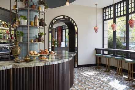 Im Teahouse werden tagsüber Teemischungen, hausgemachter Masala Chai sowie süßes und herzhaftes Gebäck serviert.