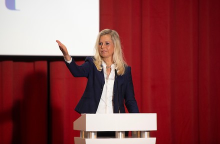 BdS-Präsidentin Sandra Mühlhause bei der Mitgliederversammlung 2023 in Bonn