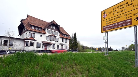 Ruine des Hotels Alexanderschanze.