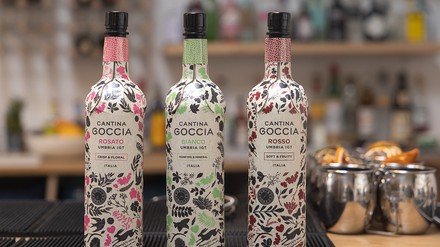 Die neuartige Verpackung des Weins besteht tatsächlich aus Pappe.