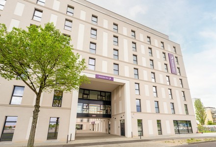 Das Premier Inn Berlin Airport in der Außenansicht. (Foto: © Premier Inn Deutschland)