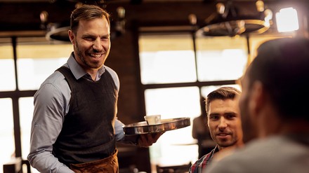 Kellner im Restaurant