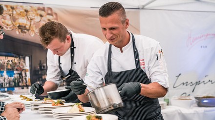 Spitzenkoch Maximilian Moser vom Hotel Vier Jahreszeiten Starnberg