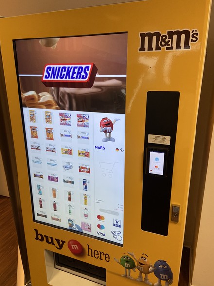 Ein moderner Snack-Automat. (Foto: © Selecta Group)