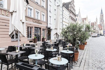 Das Lifestyle-Restaurants Cotidiano bietet 64 Außenplätze. (Foto: © Sofie Latour)