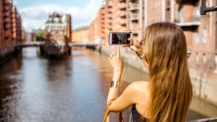 Touristin in Hamburg