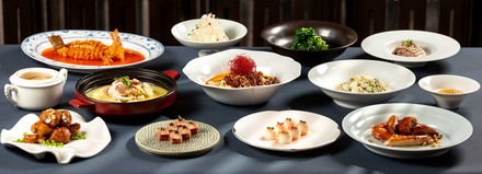 Ein spannendes Potpourri authentischer Leckereien der Huaiyang-, Sichuan- und kantonesischen Küche erwartet die Gäste des Hotels Adlon Kempinski Berlin vom 5. bis zum 16. September 2023. (Foto: © Hotel Adlon Kempinski Berlin)