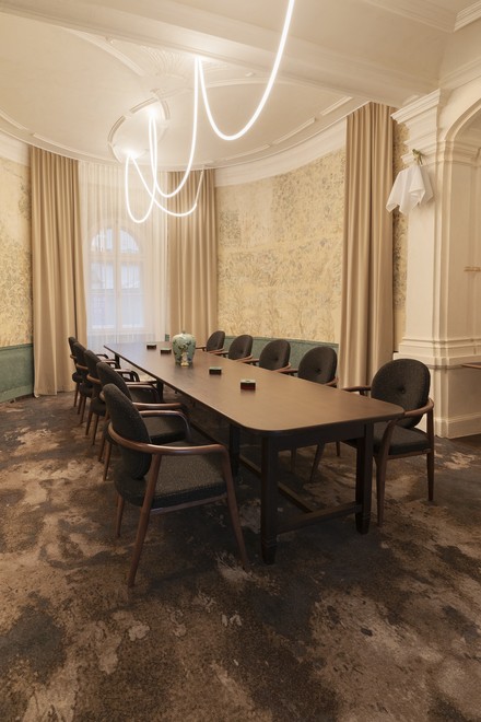 Bei der Revitalisierung des Straubinger Grand Hotels wurde mit den Spuren und Schichten der Vergangenheit gearbeitet. (Foto: © BWM Designers & Architects)