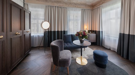 In den 46 Zimmern des Hotels Straubinger geht es darum, die Geschichte zu bewahren und mit neuen Elementen würdig zu ergänzen. (Foto: © BWM Designers & Architects)