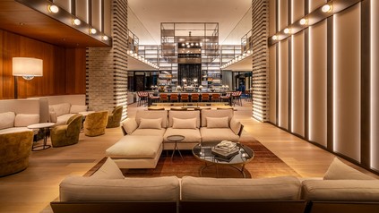In der Greatroom Lobby befindet sich die westhub bar & lounge. (Foto: © Marriott International)