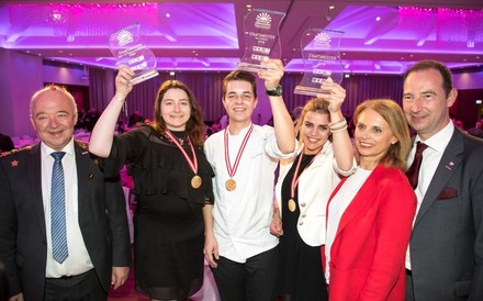 Konrad Steindl, Bianca Marion Riedl, Marco Panhölzl, Jacqueline Hörburger, Susanne Kraus-Winkler und Mario Pulker bei der Preisverleihung