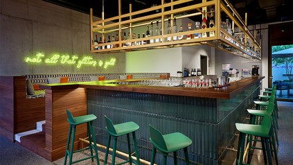 W XYZ Bar