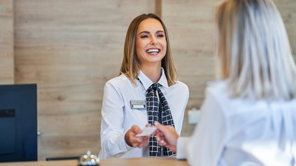 7 von 10 deutschen Hoteliers berichten von einer guten oder sehr guten Geschäftsentwicklung in den letzten sechs Monaten. (Foto: © Kalim/stock.adobe.com)