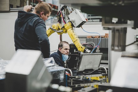 Rieber ist stetig auf der Suche nach neuen Mitarbeitern. (Foto: © Rieber GmbH & Co. KG)