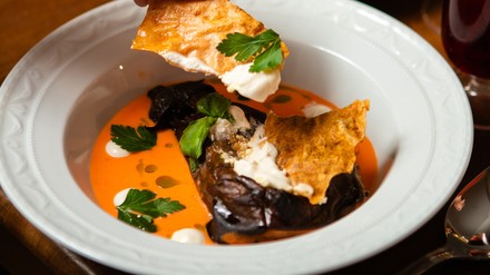 Im neuen Restaurant Sicilia wird die moderne italienische Küche mit regionalen Produkten und internationalen Einflüssen kombiniert. (Foto: © Dalim Yeral)