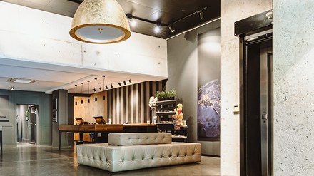 „&Repeat Köln Airport"