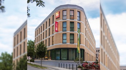 Das Ibis Hotel in Konstanz liegt nur wenige Gehminuten vom Bodensee entfernt (Foto: ©ibis Hotel Konstanz)