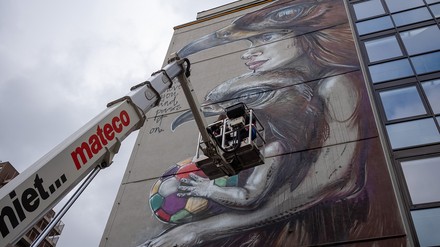 Das Arts Mural am Flemings Hotel Frankfurt Main-Riverside (Foto: © Lucas Koerner)