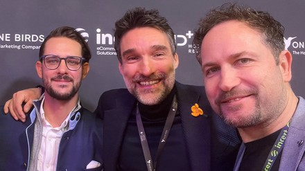 Auf dem Bild zu sehen sind: Florian Augustin (Hotel Partner Revenue Management), Philipp Ingenillem (Online Birds) und Günther Praher (Incert eTourismus). (Foto: © Incert eTourismus)