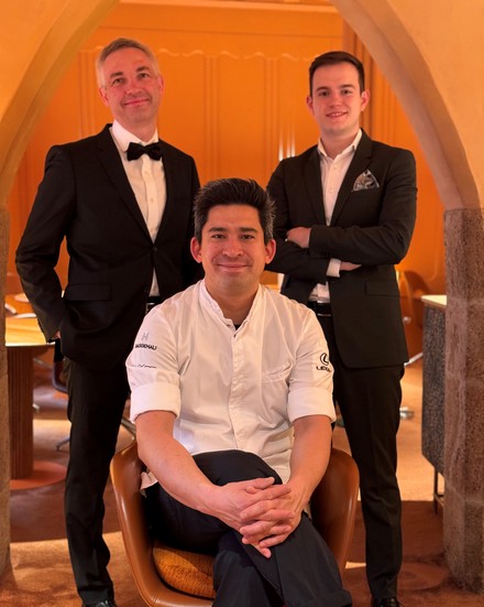 Alexander Will neuer Restaurantleiter, Christian Rainer wird Maître Sommelier (Foto: © Tohru Nakamura)