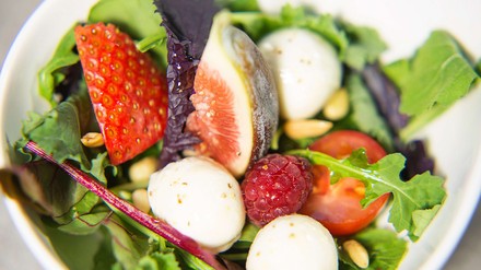 Eine vegetarische Bowl mit Vitaminen und Eiweißlieferanten. (Foto: © Kaiserschote)