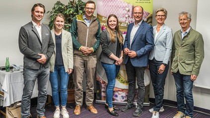 Zeigten neue Wege im touristischen Employer Branding auf (v.l.): Franz Eisl (Schladming-Dachstein), Isabell Decker (Saint Elmo’s Tourism), Gerhard Höflehner, Barbara Hochkönig, Mathias Schattleitner (alle Schladming-Dachstein), Renate Bauer (Saint Elmo’s Tourism) und Gottlieb Stocker (Hotel Schwaigerhof). (Foto: © TVB Schladming-Dachstein)