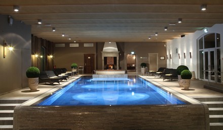 Innenpool im Spa & Golfresort Weimarer Land