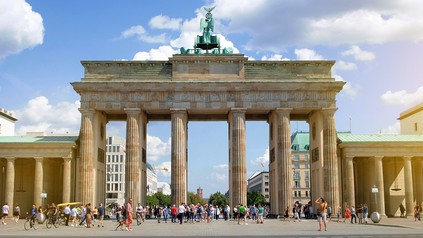 Tourismus - Brandenburger Tor in Berlin