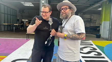 Entwickelten die „Le Garage“ gemeinsam: Sven Riebel (links), Inhaber von The Tiny Cup, und Florian Joeckel, Geschäftsführer des Massif Central.