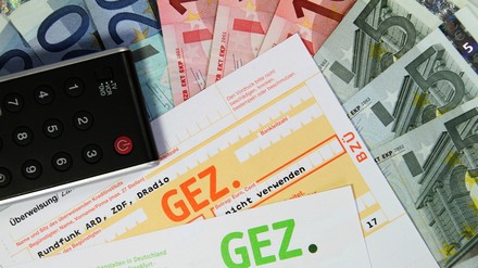 Geld und GEZ-Überweisungen