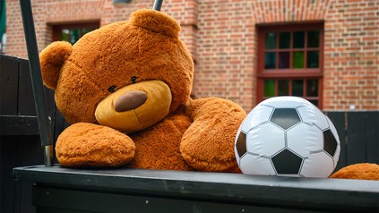 XXL-Kuschelbär der Bullerei