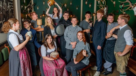 Die Azubis des Platzl Hotels