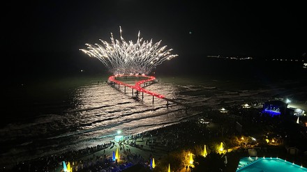Feuerwerk neue Maritim Seebrücke Timmendorfer Strand