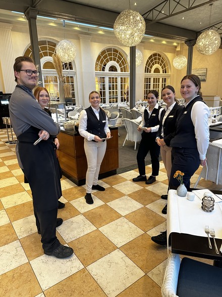 Azubis im A-Rosa Travemünde