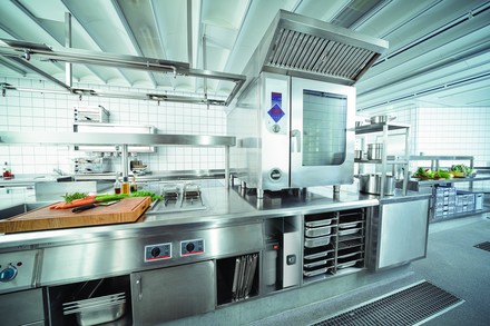 Kombidämpfer in Großküche