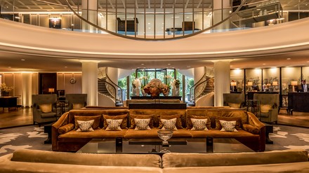 Lobby des Sofitel Frankfurt Opera