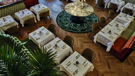 Bad Gastein Kronleuchtersaal