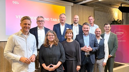 Zweites Treffen der Gastwelt-Verbände