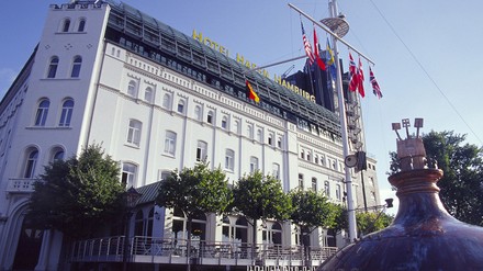 Das Privathotel Hamburg Hafen in der Außenansicht.