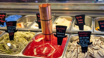 Konklave-Eis in der Eistheke