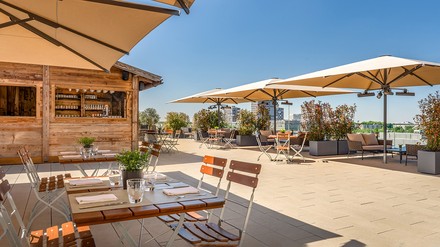 Die neue Rooftop-Terrasse im München Marriott Hotel City West