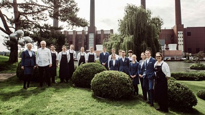 Bild von Sven Elverfeld mit dem Aqua-Team
