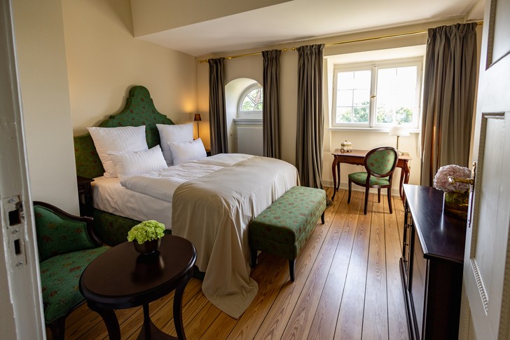 Blick in ein Hotelzimmer