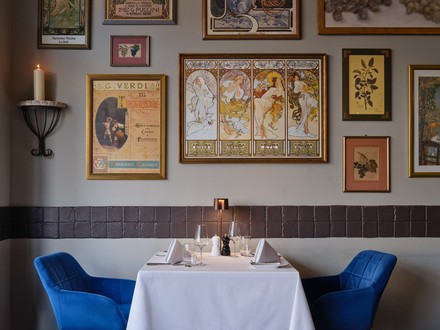 Innenraum der Brasserie