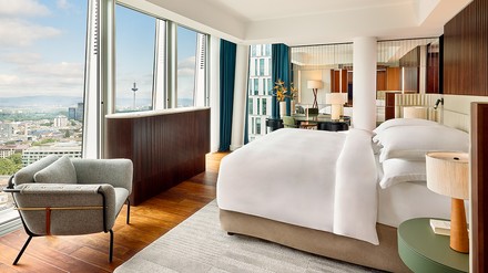 Zimmer im JW Marriott Hotel Frankfurt