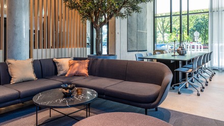 Loungebereich Zleep Hotel Hamburg Volkspark