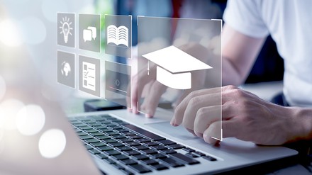 Abstrakte Darstellung von einer Online-Schulung