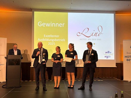 Das Team des Lind Hotels bei der Preisverleihung