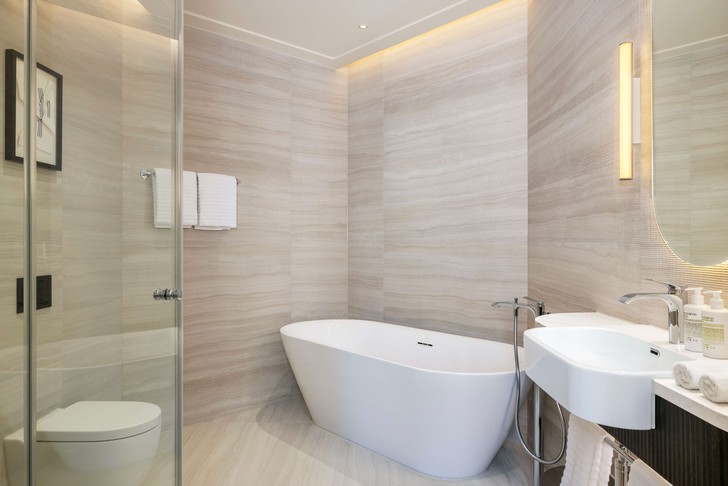 Badezimmer im Le Méridien Frankfurt