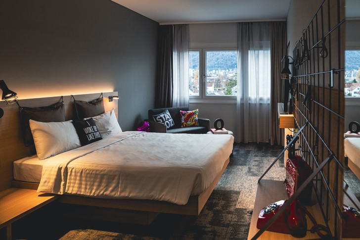 Zimmer im Moxy Zürich